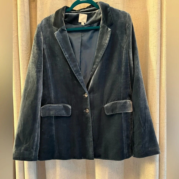 Halogen Jackets & Blazers - Halogen Blazer Size M. Looks and feels like Crushed Velvet. Light Teal.